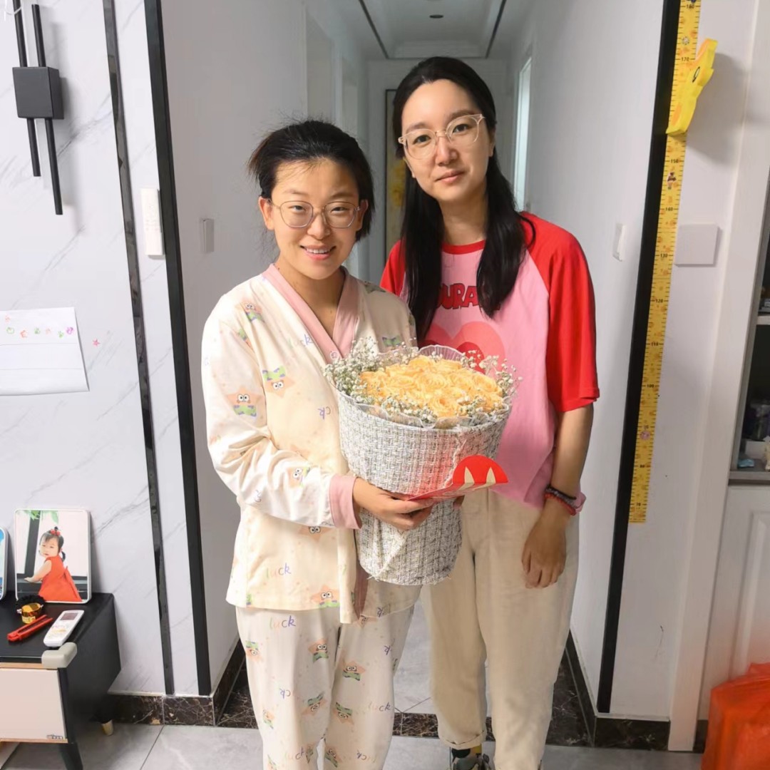 慰問生育職工，做好“娘家人”